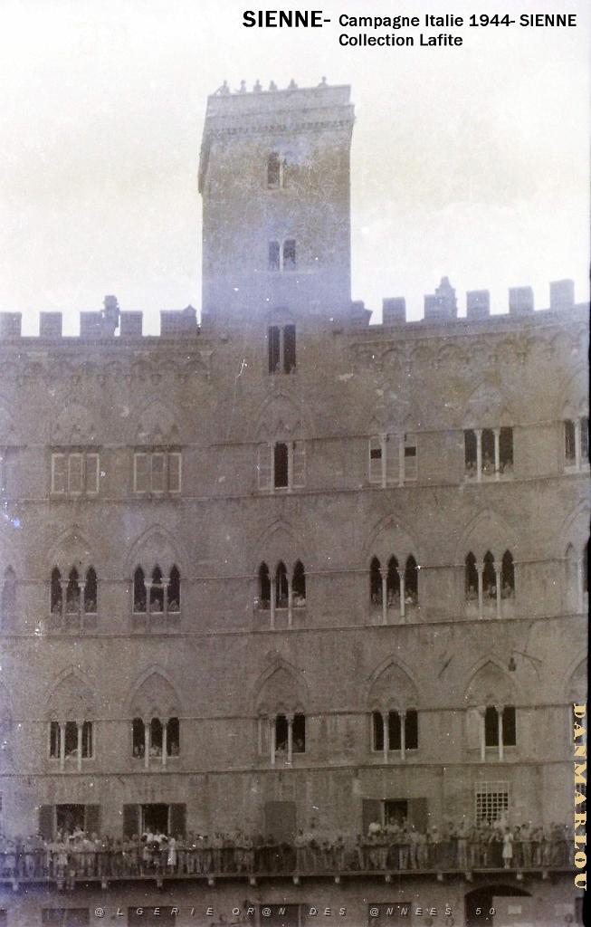 CAMPAGNE D ITALIE 1944 SIENNE  (6).JPG